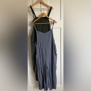 Bundle of 2 Gray and Green Jumpers